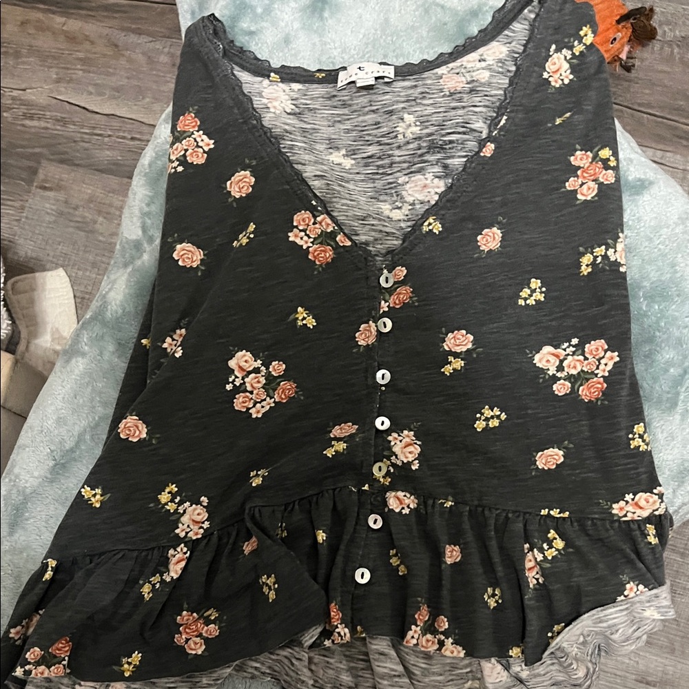Floral Button-Down Ruffle Hem Top